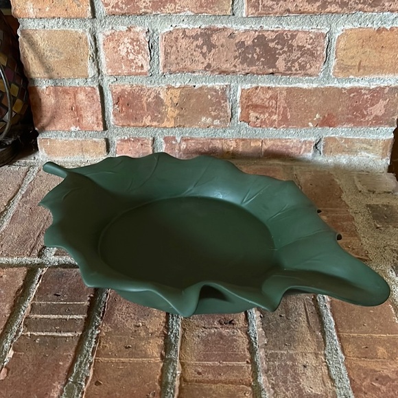 PartyLite Large Green Leaf Holly Candle Holder - Picture 1 of 4